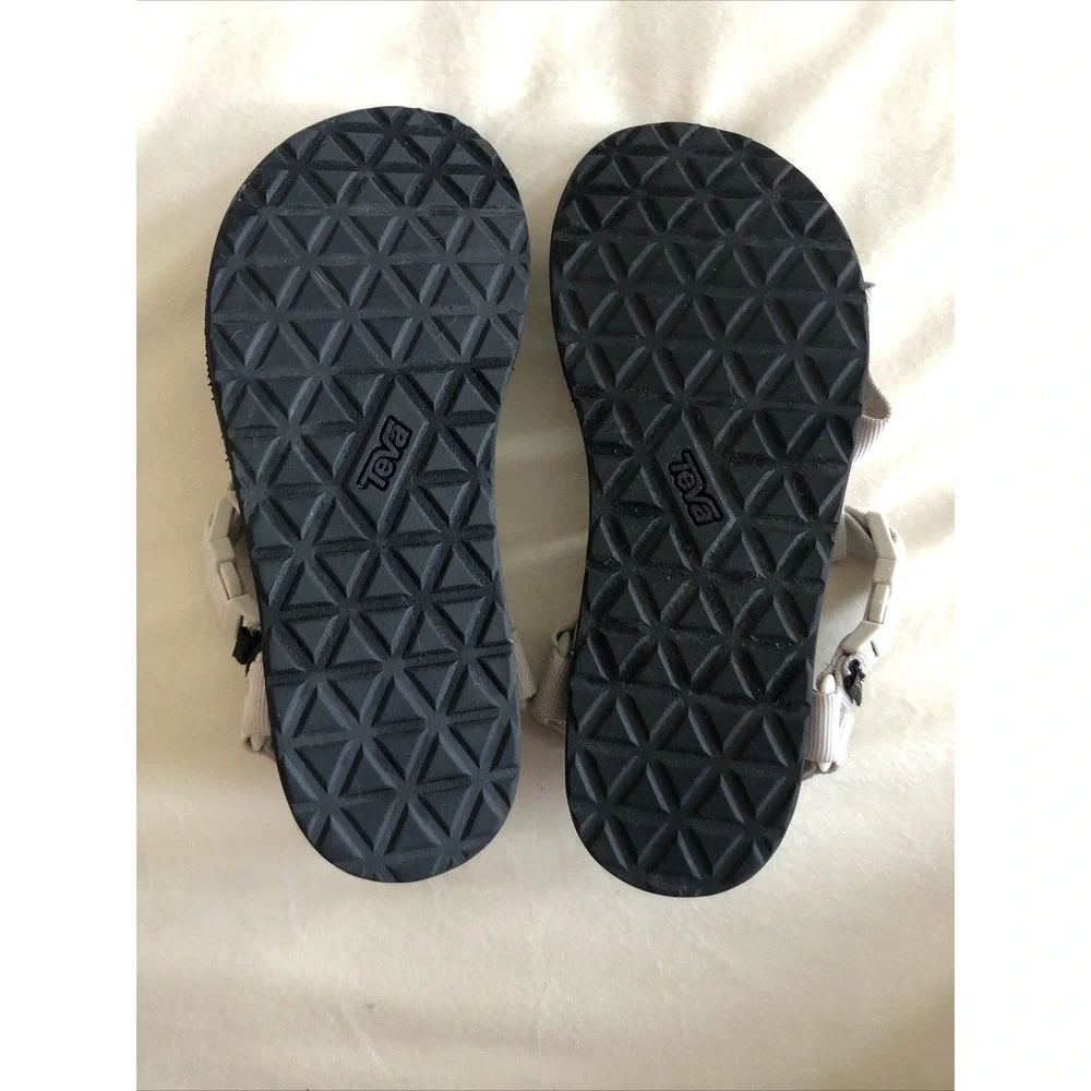Women's Teva Original Dorado Birch Off-white hiking water sandals size 8